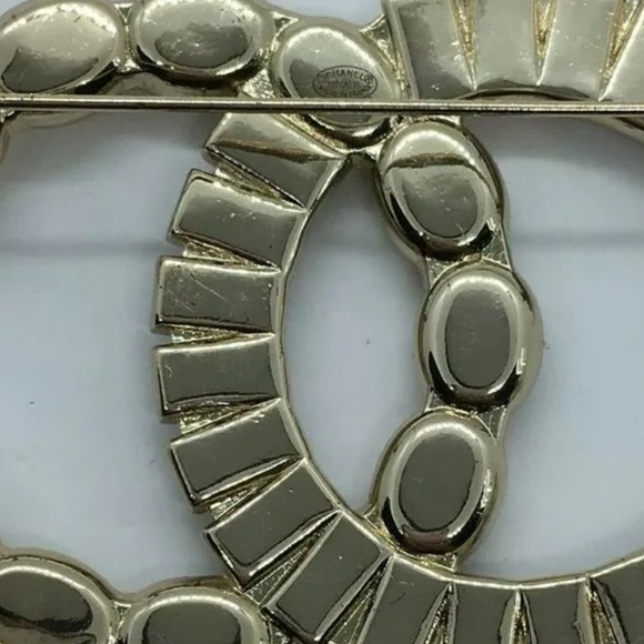 Authenic Chanel Brooch💛💛💛 - Picture 2 of 8